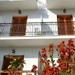 Orfeas Hotel 2*
